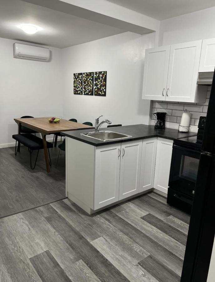 Fantastique 3 Chambres Modernes Au Coeur De La Ville Montréal Exteriör bild